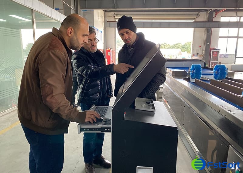 Fstsort welcomes Jordanian customer.jpg Fstsort welcomes Jordanian customer.jpg